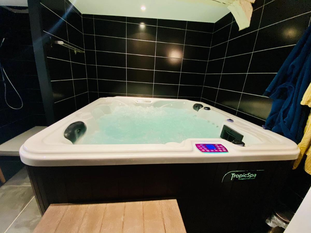 Escapade Romantique - Jacuzzi Et Parking Prive - 002 Leilighet Rouen Eksteriør bilde